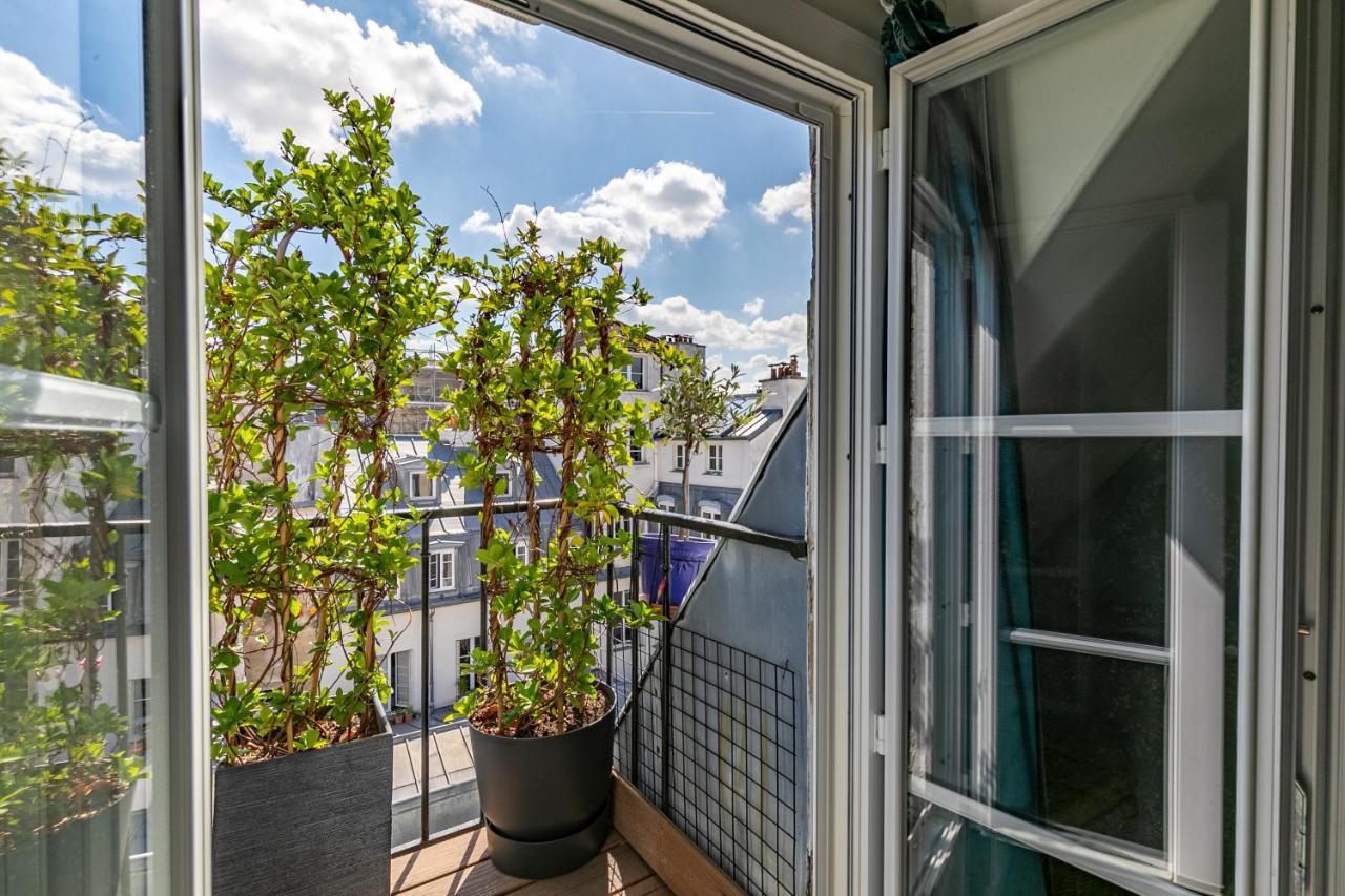 Paris Centre Dernier Etage Vue Ascenseur Apartment Exterior foto